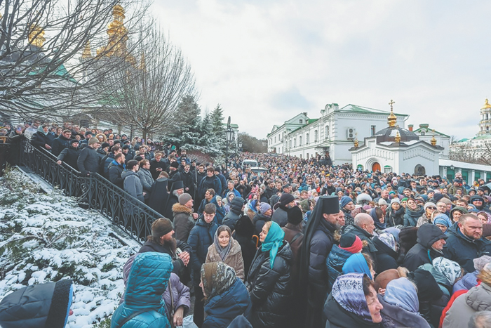 Уйдет ли УПЦ из пещер Киево-Печерской лавры в катакомбы