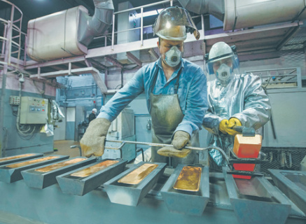 взлет цен на драгметаллы, ослабление доллара