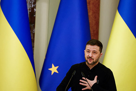 Черный хлеб в обмен на черную икру. О планах "замораживания" конфликта в Украине
