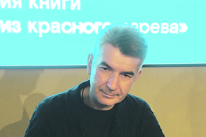 Там все бегут, там куча событий