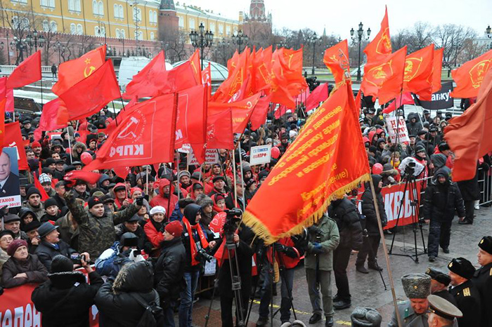Могут ли коммунисты стать альтернативой "Единой России"