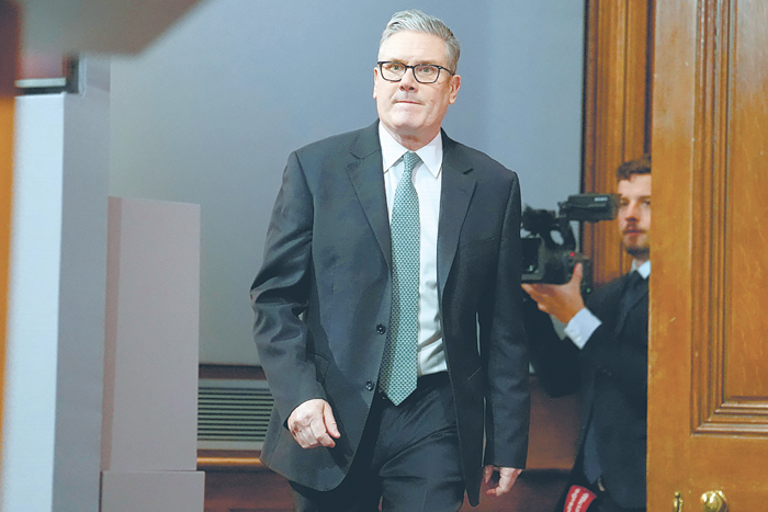 Британский премьер едет в Китай за оттепелью