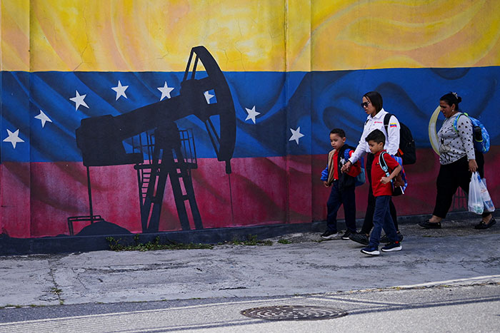 Почему большинство венесуэльцев одобрили смещение Мадуро