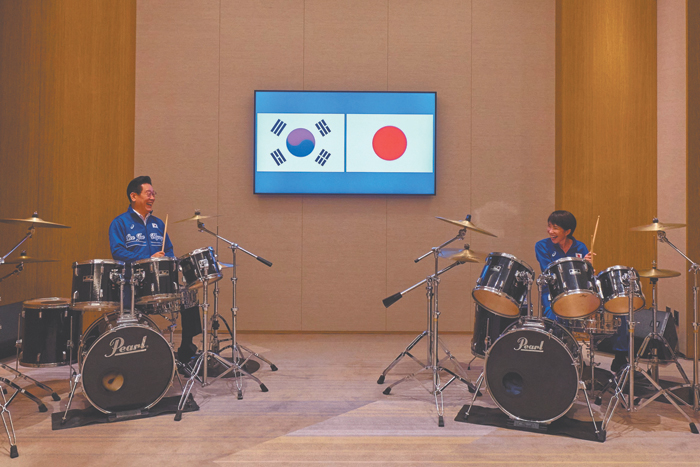 Дипломатия. Южнокорейский президент и японский премьер хорошо поиграли