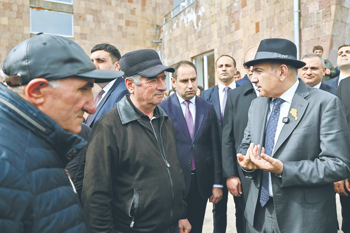 Оппозиция обещает Армении мир на выгодных условиях