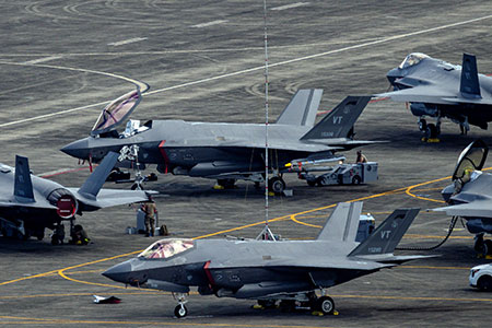 трамп, венесуэла, мадуро, политика, власть, нападение, конфликт, удар, международные отношения, нефть, экномика, вс сша, армия, флот