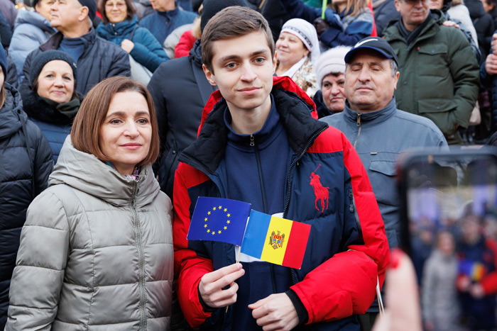 Румыния все больше контролирует Молдавию