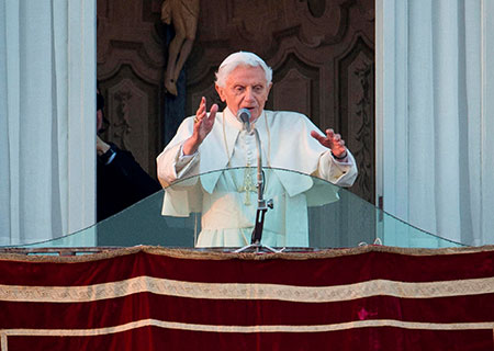 Папа на покое Бенедикт XVI обрел вечный покой