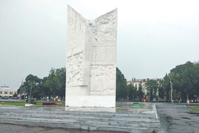 КПРФ сталкивается с ограничениями в борьбе за монументы