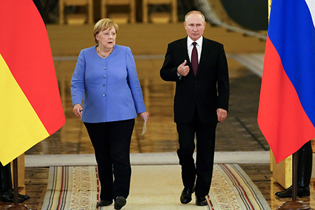 путин, меркель, власть, политика, экономика, общество, протест, навальный, газ, нпо, украина, донбасс