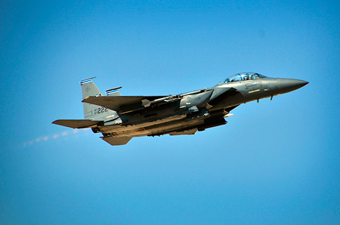 Кто и как  в Сирии подбил израильский F16? 
