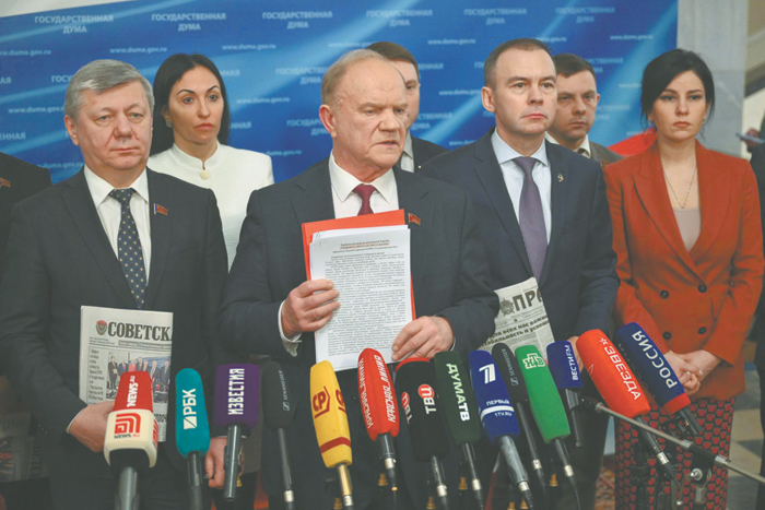 Зюганов требует честной политической борьбы