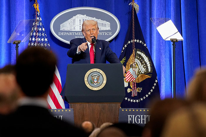 Трамп пытается остановить "Поезд из Арагуа"