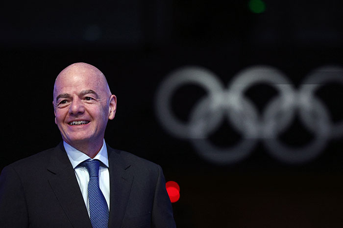 Президент ФИФА как барометр мировой политики