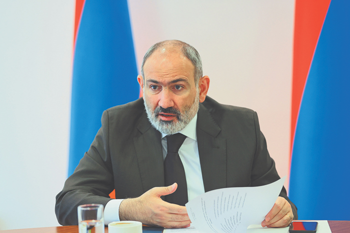 Власть и оппозицию Армении накрыл кризис