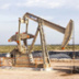 Эпидемия коронавируса и падение цен на нефть могут сыграть негативную роль в планах Кремля Эпидемия коронавируса и падение цен на нефть могут сыграть негативную роль в планах Кремля
