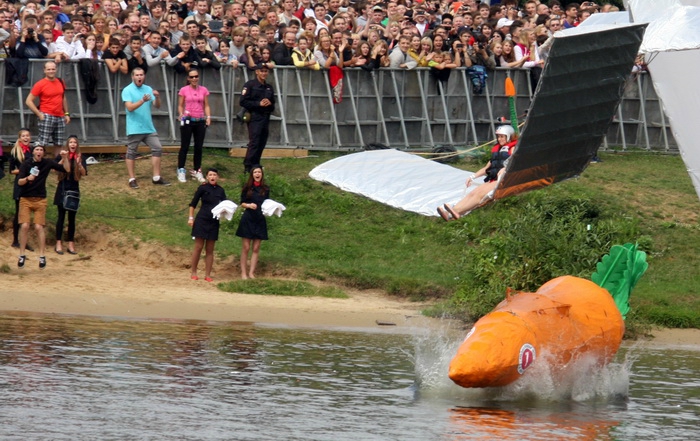 шоу, flugtag, red bull, полет, депардье