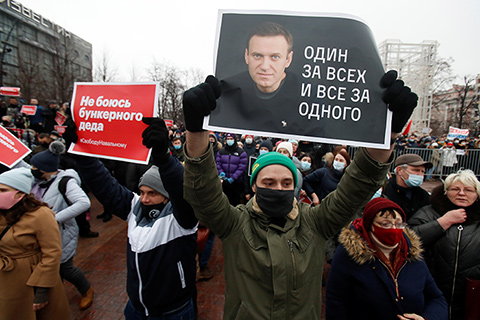Навальный в насыщенном растворе