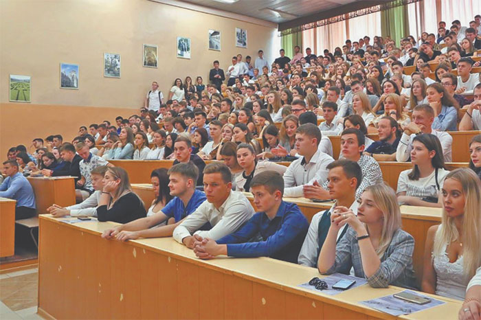 Сбер поддержит начинающих математиков и IT-специалистов