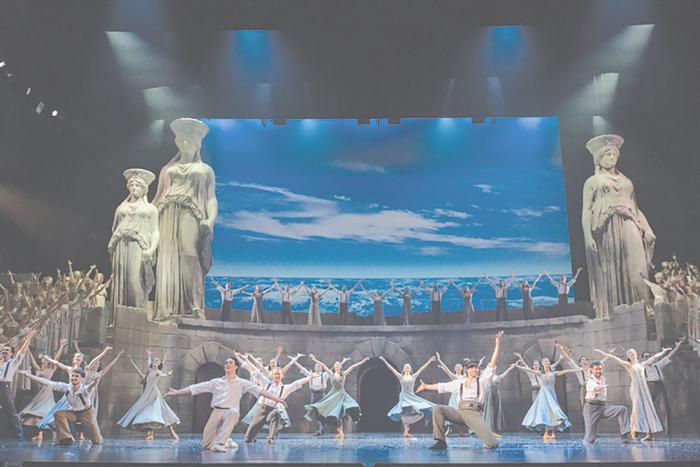 Российская премьера балета "Грек Зорба" прошла в Казани