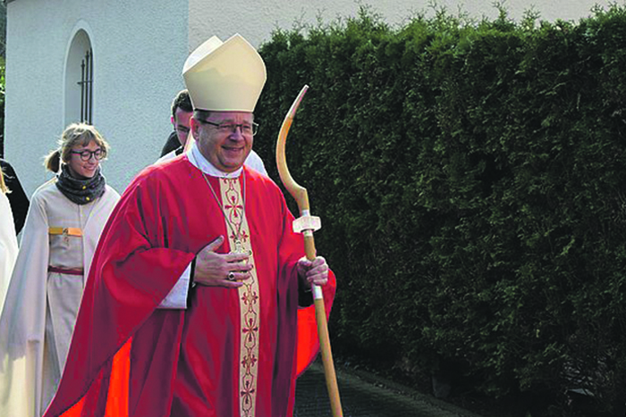 Епископы Германии обещают защитить геев от «инквизиции»