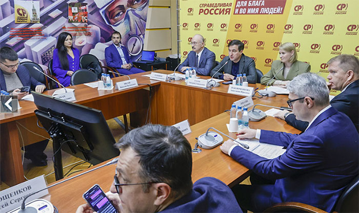 Партия Миронова не уклоняется от генеральной линии