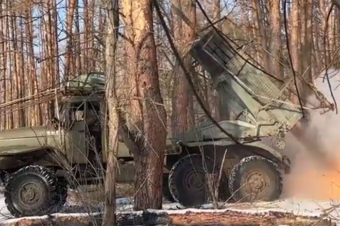 Российская армия готовит артиллерию для ударов по Славянску