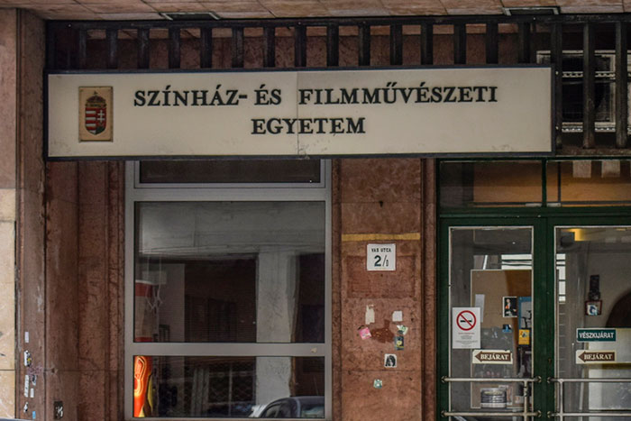 Венгерские студенты уже неделю не пускают в здание Университета театра и кино новое руководство