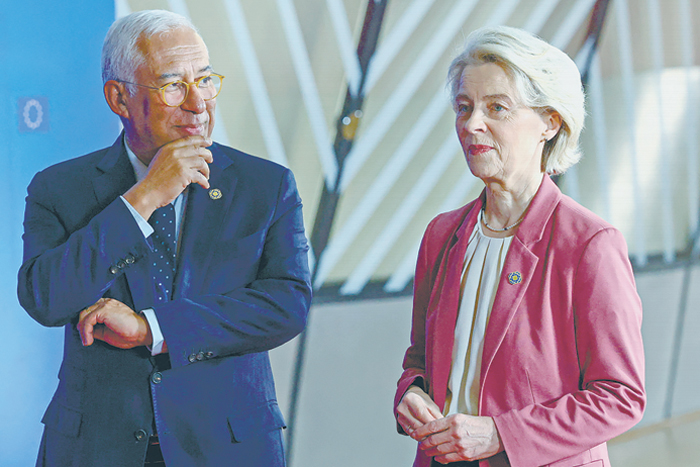 "Мистер Тариф" запугивает Европу ради получения Гренландии