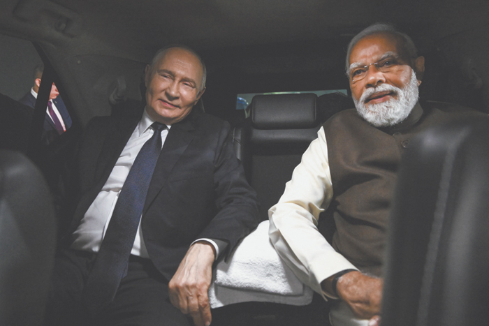 Дели нащупывает баланс между Москвой и Вашингтоном