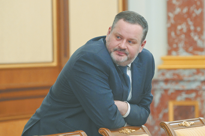 Минтруд сообщил о запуске программ бесплатной переподготовки специалистов
