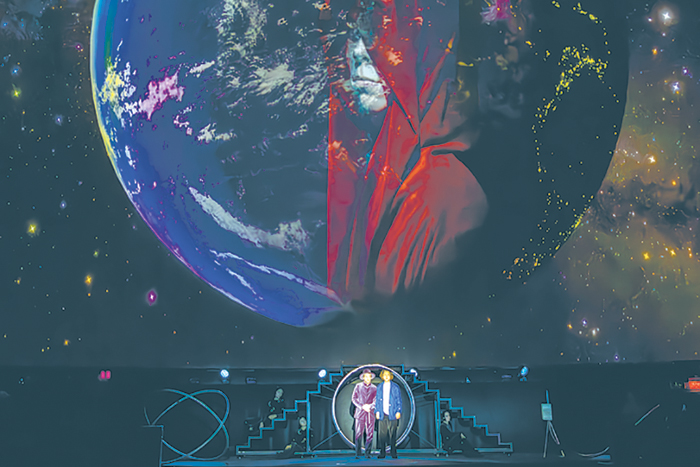 Как "главнебзаведующий" создал в Московском планетарии театр