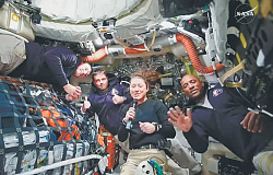 Фото недели. США запустили пилотируемый корабль к Луне