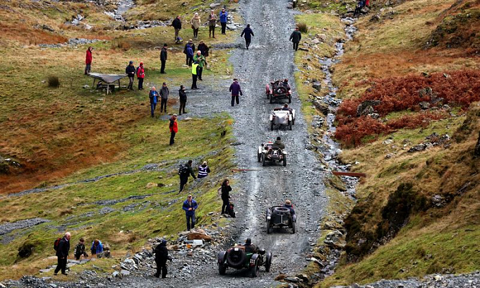 англия, ретро, автомобиль, подъем на холм