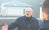 Лукашенко хочет мира, но готовится к войне