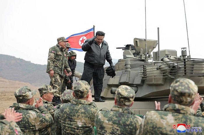 северная корея, кндр, армия, танки, учения, ким чен ын