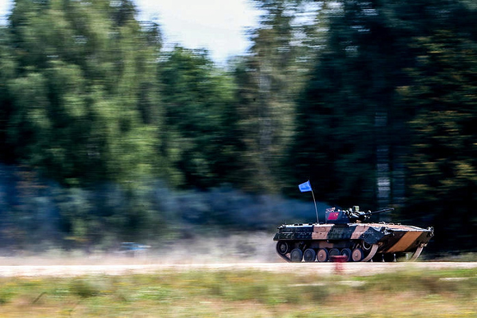 россия, армия, армейские игры, алабино, суворовский натиск, танковый биатлон