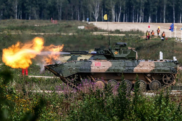 россия, армия, армейские игры, алабино, суворовский натиск, танковый биатлон
