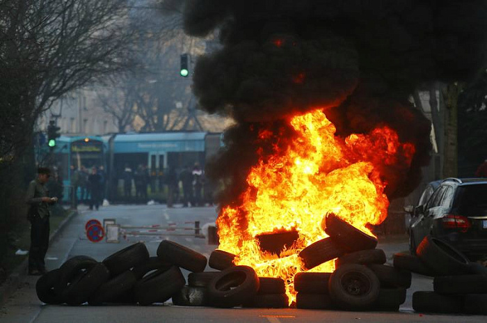 германия, протесты, европейский банк
