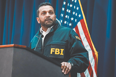 фбр, кэш пател, контрразведка британии, слежка за китайцами, агент в лондоне