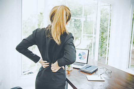 боль в спине, дорсопатия, остеохондроз, лечение