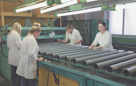 рынок труда, рекордно низкая безработица, рекордно выскокий дефицит кадров, разрыв в зарплате мужчин и женщин