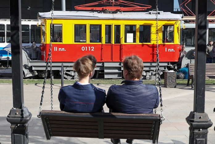 москва, трамваи, парад