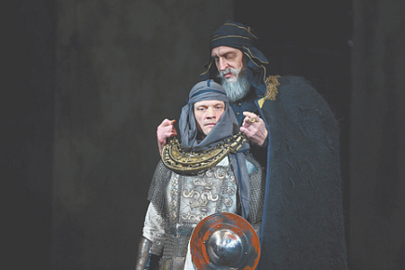 театр моссовета, андрей кончаловский, премьера, макбет, евгений ткачук, рецензия