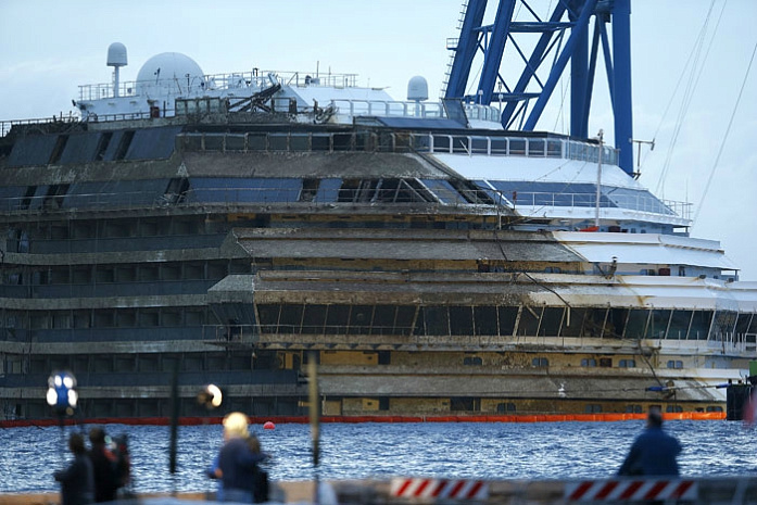 Италия, лайнер, Costa Concordia