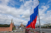 В России празднуют День Государственного флага