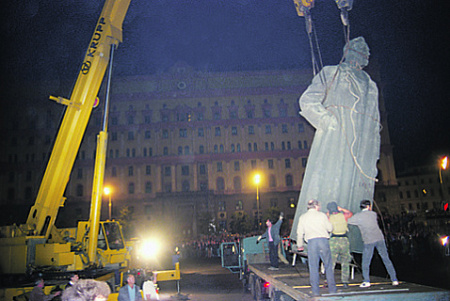 москва, лубянская площадь, памятник, дзержинский, дискуссия, история