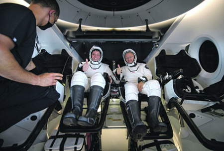 сша, пилотируемая космонавтика, илон маск, инновационный корабль crew dragon, мкс