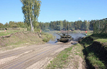 На Урале танки ушли под воду