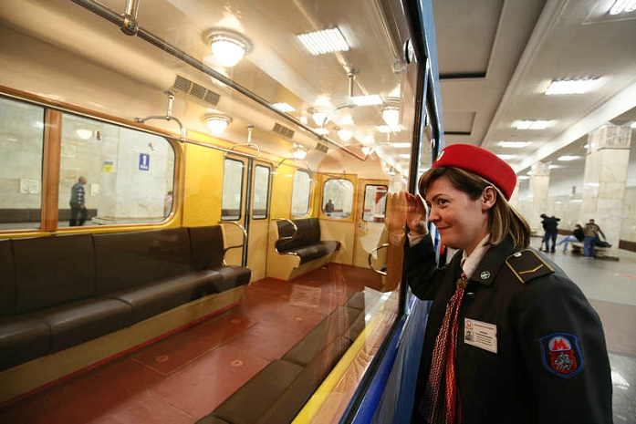москва, метро, парад, выставка, день рождения